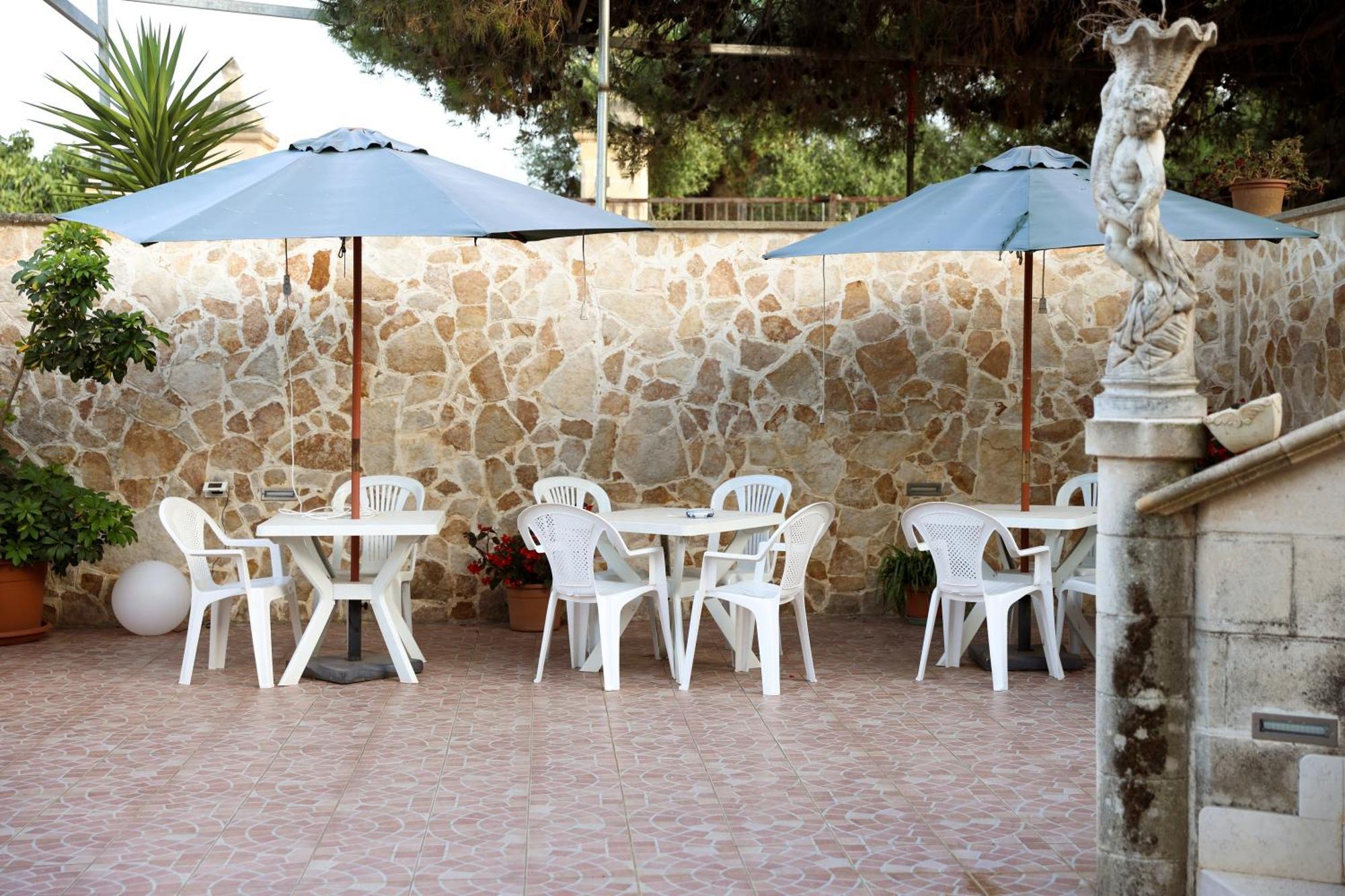 Masseria Le Betulle San Vito dei Normanni Exteriör bild
